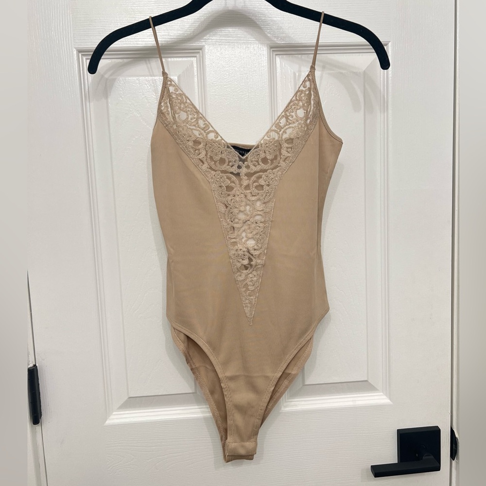 NWT Forever 21 Sand Tan Nude Knit Ribbed Lace V Neck Bodysuit - XS